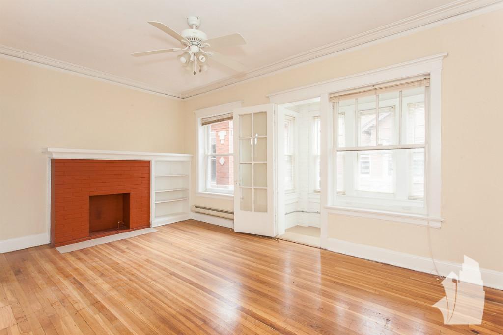 Building Photo - 4423 N Wolcott Ave