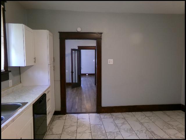 Building Photo - 2100 Valmar St