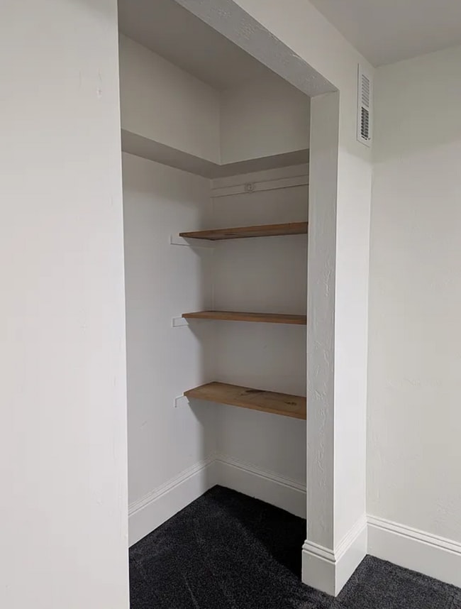 Building Photo - 460 Condor Ave