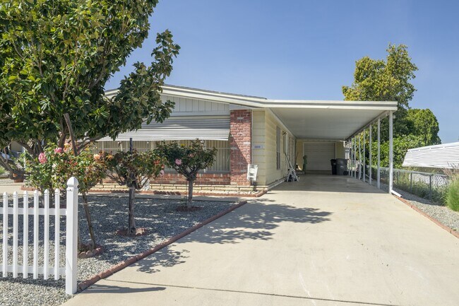 Building Photo - 25361 De Waide Ave