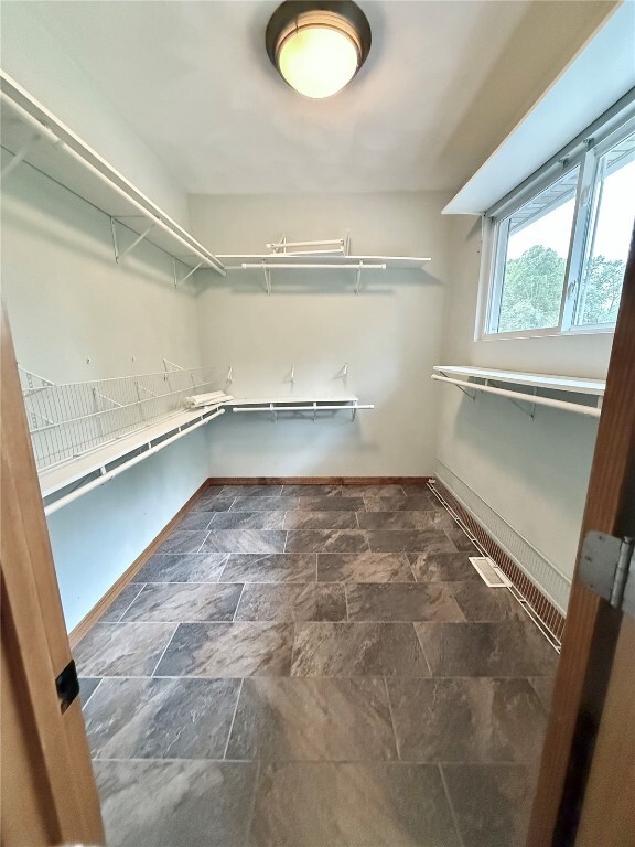 Building Photo - 205 Paul Pl