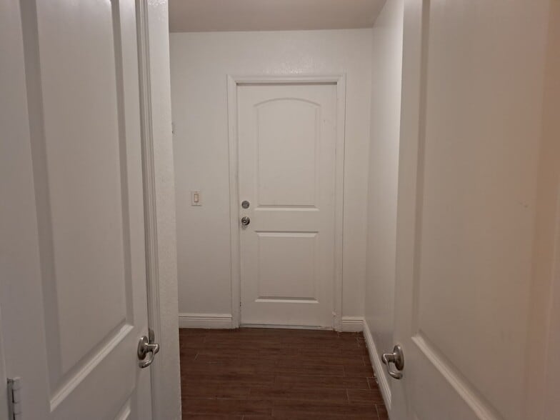 Building Photo - Beautiful 3 Bedroom +Den Pool Home for Rent!!!