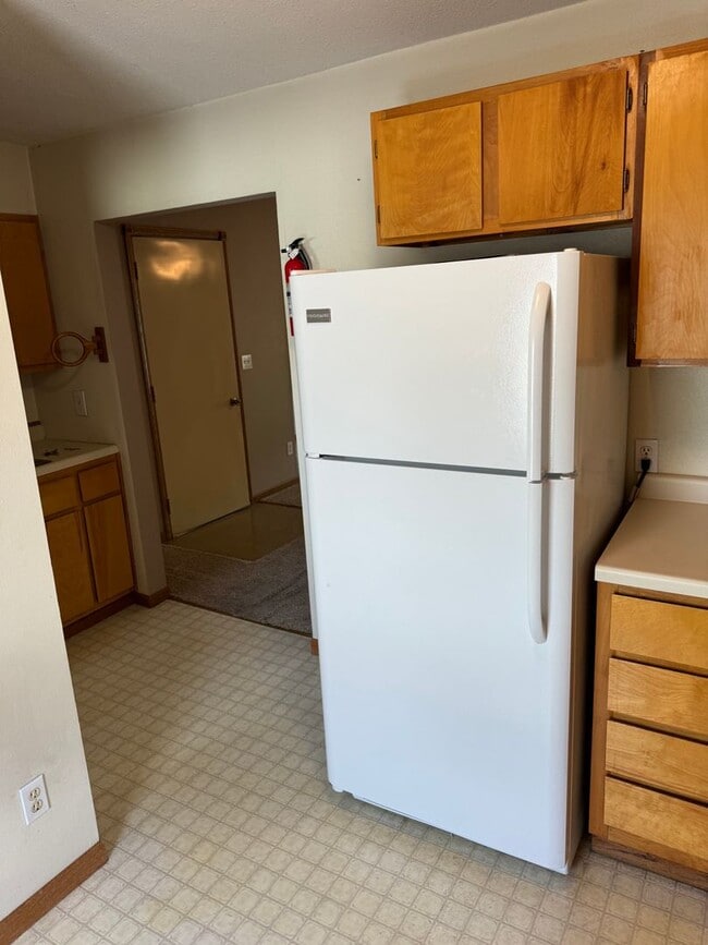 Building Photo - kb1820