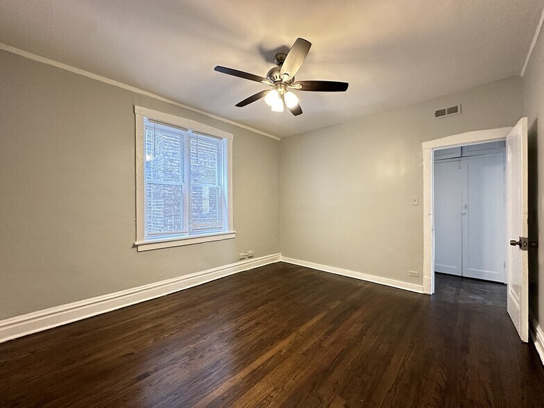 Building Photo - 4751 N Monticello Ave