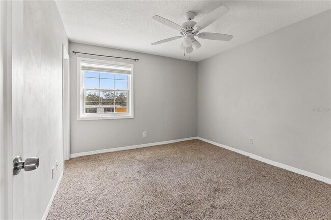 Building Photo - 209 Sea Horse Dr SE