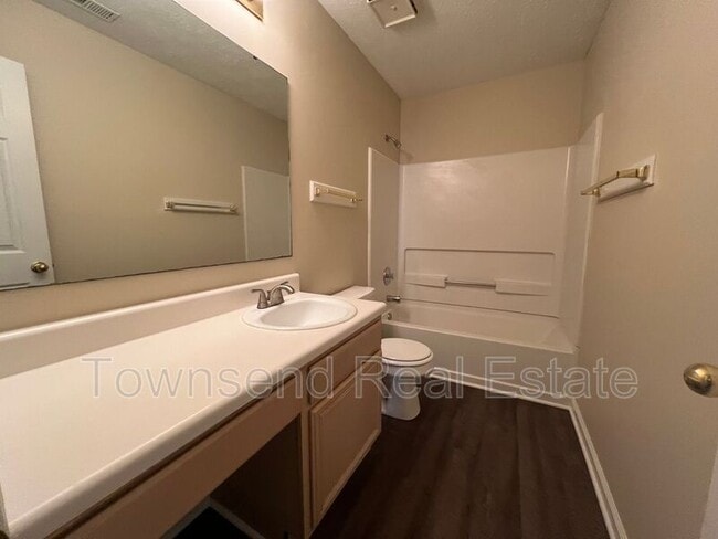 Building Photo - 2587 Gotts Ln