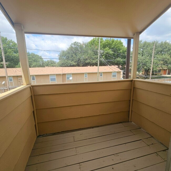 Building Photo - 6188 Vega Dr