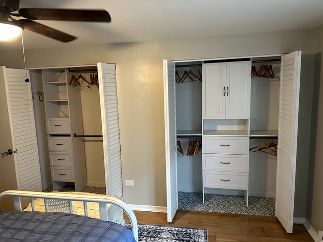 Building Photo - 2317 N Neva Ave