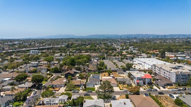 Building Photo - 11245 Greenlawn Ave