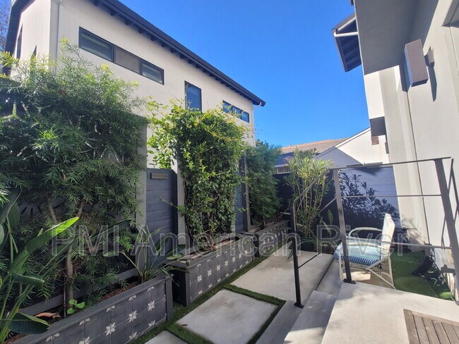 Building Photo - 2340 River Cats Aly