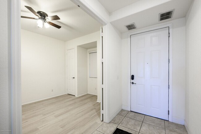 Building Photo - PRICE DROP!! Luxury Waterfront Living with Deeded Dock – Punta Gorda Isles