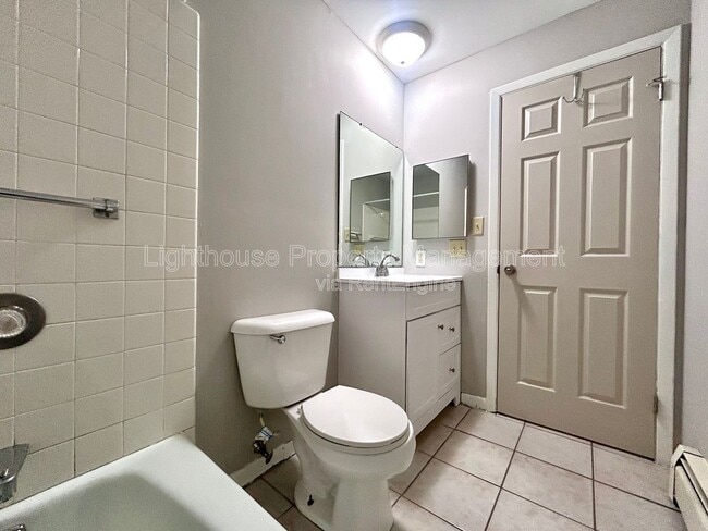 Building Photo - 2235 29th St SW