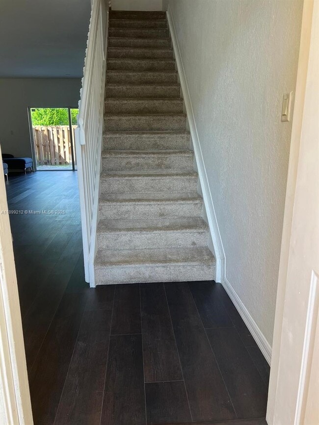 Building Photo - 10777 NW 84th Ln