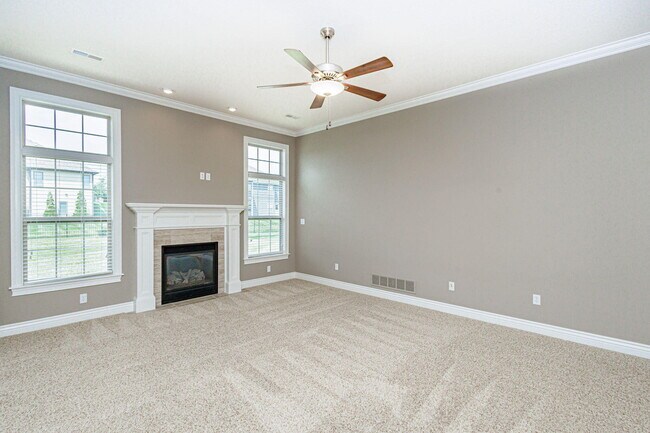 Building Photo - 6401 Cobble Creek Dr