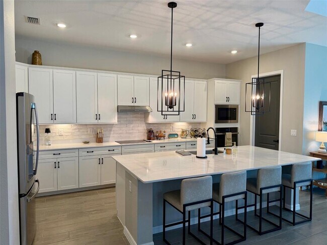Building Photo - 17577 Santorini Ct