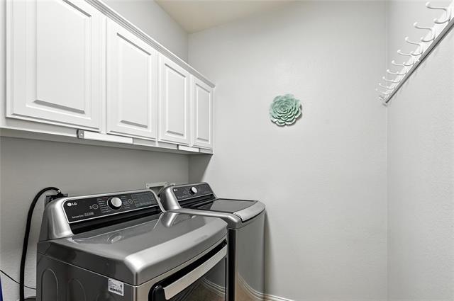 Building Photo - 643 Aspen Ct