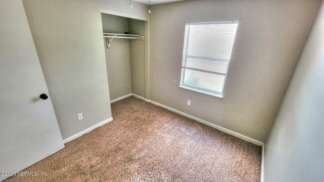 Building Photo - 2472 Fernside Rd