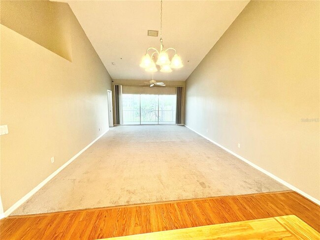 Building Photo - 6554 Fairway Gardens Dr