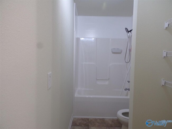 Building Photo - 15347 Mill Valley Dr