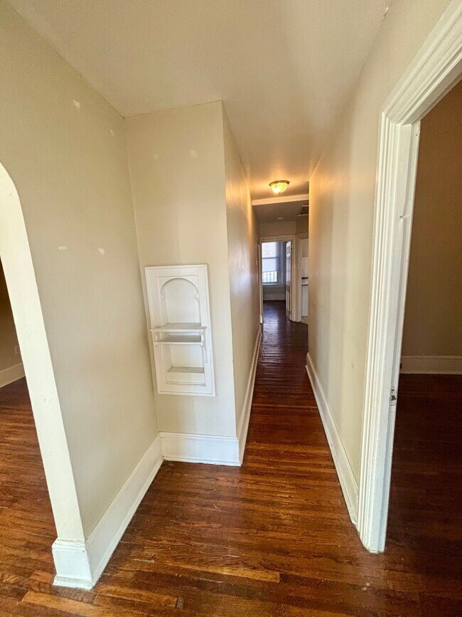 Building Photo - 241 N Queen St