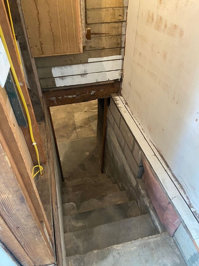 Building Photo - 2 bed 1 bath home in St Anthony