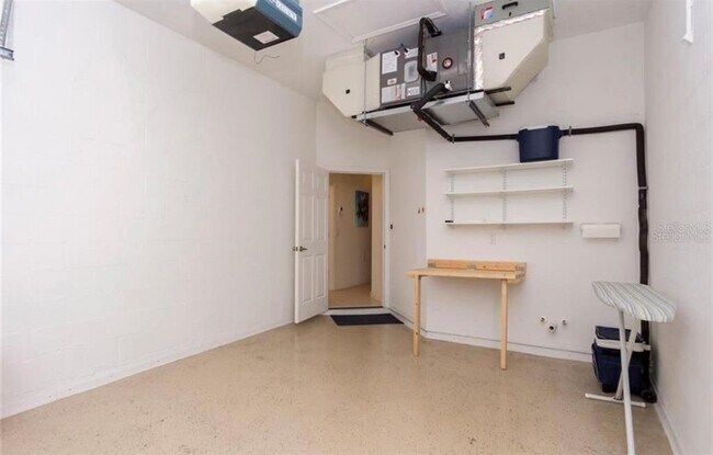 Building Photo - 1604 Triano Cir