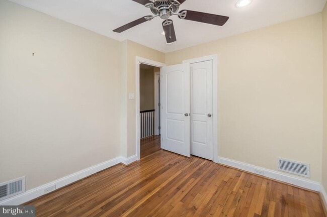 Building Photo - 320 Wesmond Dr