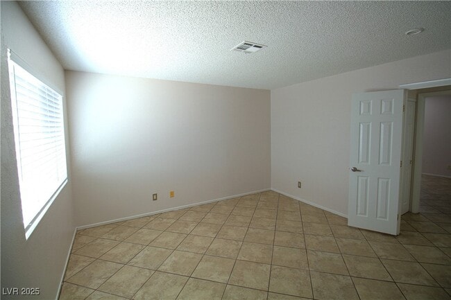 Building Photo - 2088 Wondra Dr