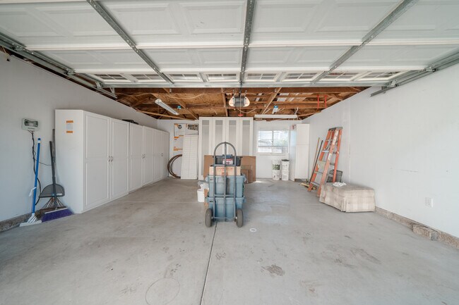 Building Photo - 5564 Gala Ave