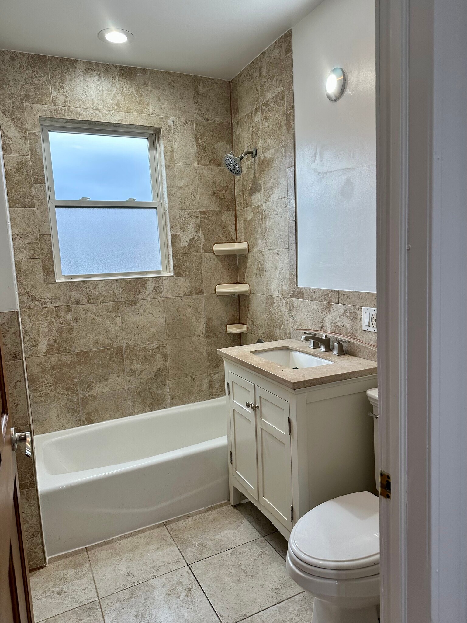 Building Photo - 37 Independence St