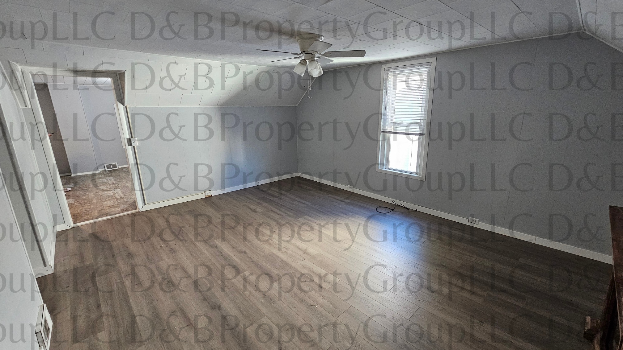 Building Photo - 939 Baraga St NE