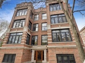 Building Photo - 5800 S Blackstone Ave