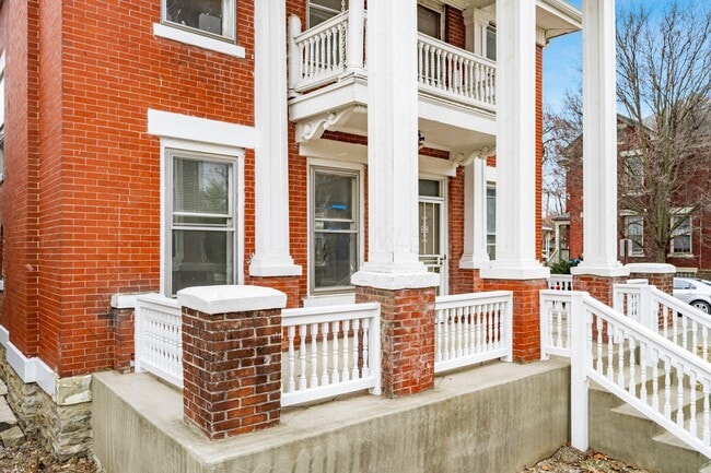 Building Photo - 61 Sherman Ave