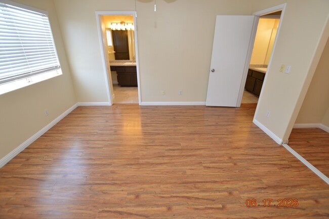 Building Photo - 5738 Wind Dancer Dr