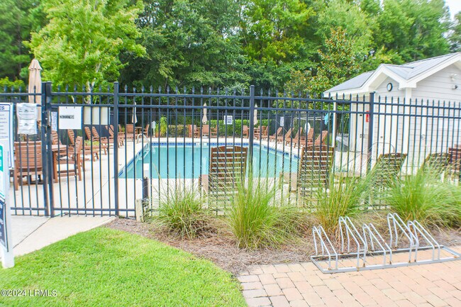 Building Photo - 43 Blue Haw Ct