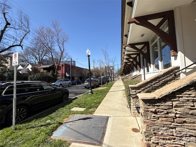 Building Photo - 301 E Tremont Ave