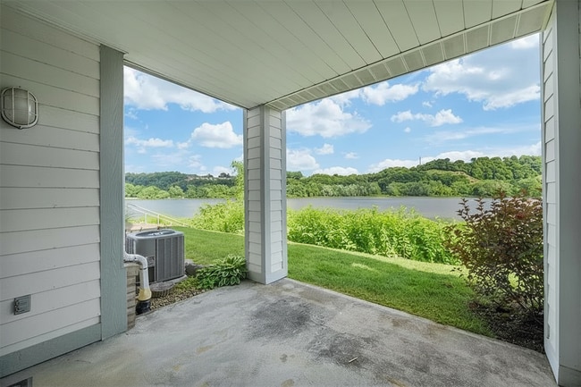 Building Photo - 117 St Charles Ct