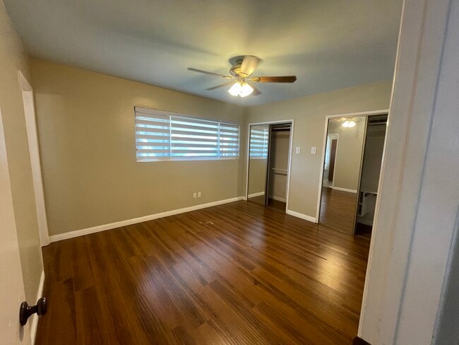 Building Photo - 4925 Tierra Baja Way