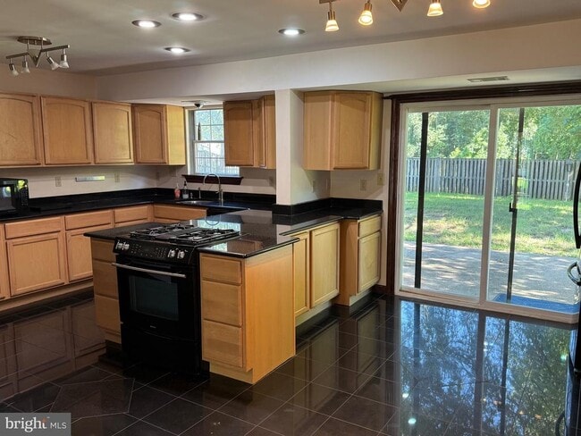 Building Photo - 862 Derby Farms Dr