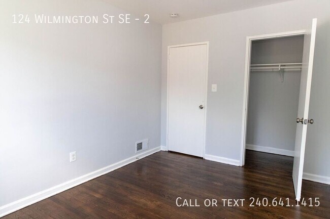Building Photo - 124 Wilmington Pl SE