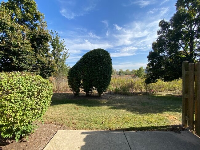 Building Photo - 1659 S Candlestick Way