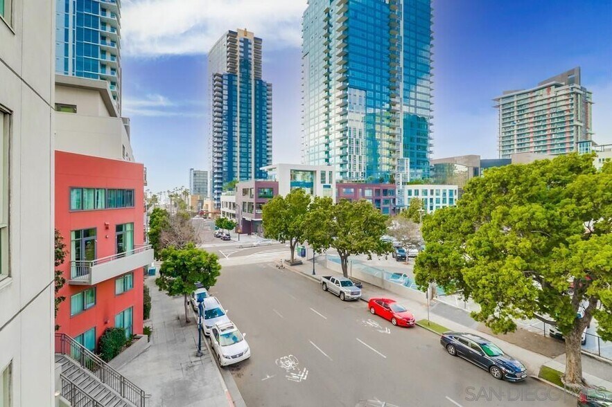 Building Photo - 1240 India St