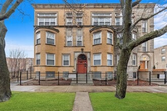 Building Photo - 4734 S St Lawrence Ave