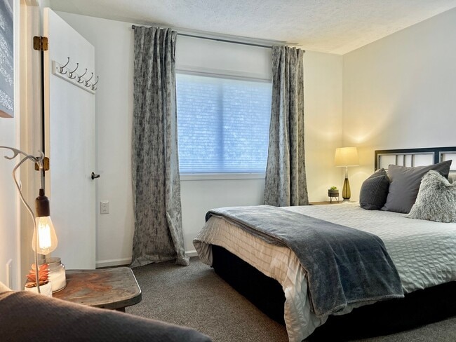 Building Photo - The Webster Street Retreat: A Fabulous Hot...