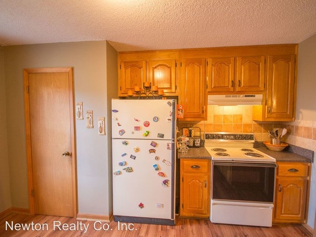 Building Photo - 25655 Watson Ln