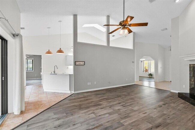 Building Photo - 20 Conley Ct