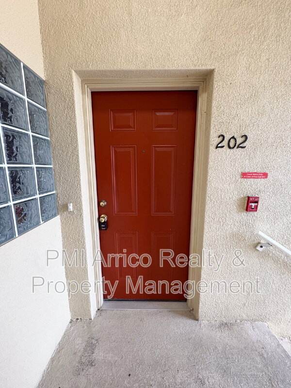 Building Photo - 6019 Portsdale Pl