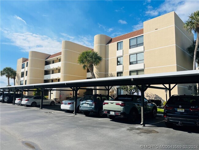 Building Photo - 3442 NE Causeway Blvd