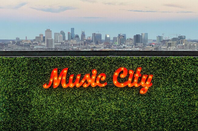 Building Photo - 2807 Delaware Ave