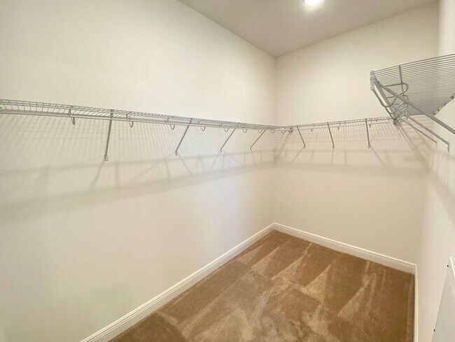 Building Photo - Hanover Lakes-4957 Olivia Court St. Cloud,...